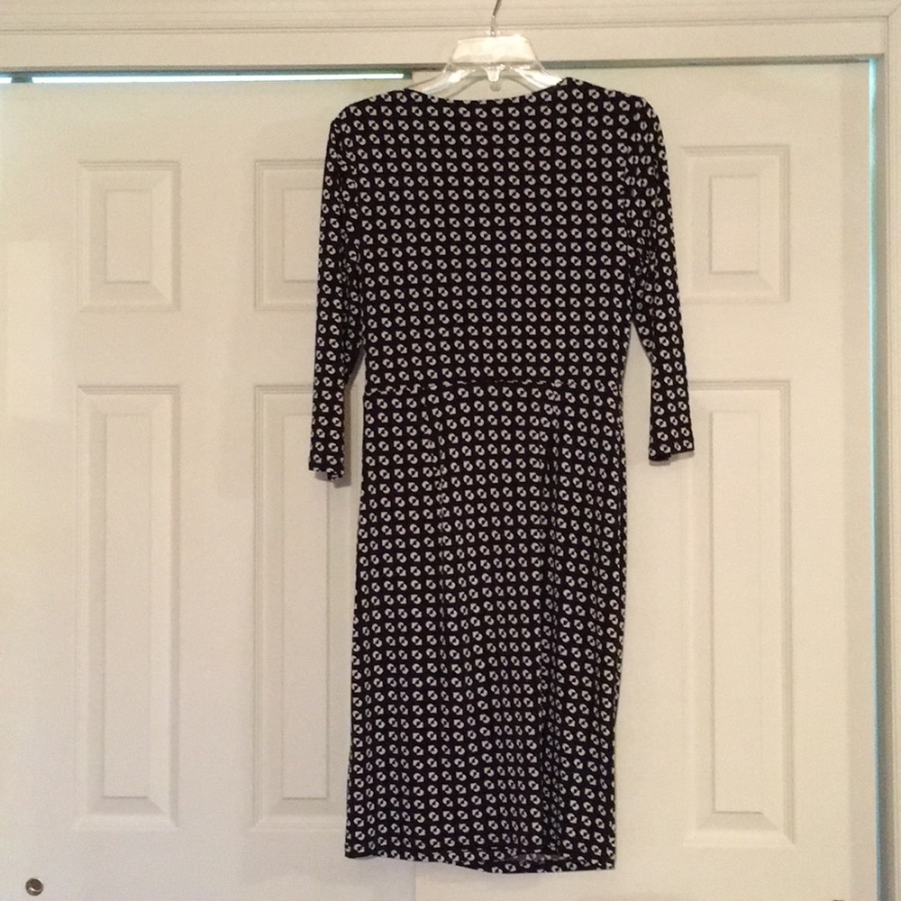 Dress - Picture 4 of 4